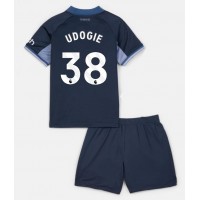 Dětský fotbalový dres Tottenham Hotspur Destiny Udogie #38 2023-24 Venkovní Krátký Rukáv (+ trenýrky)